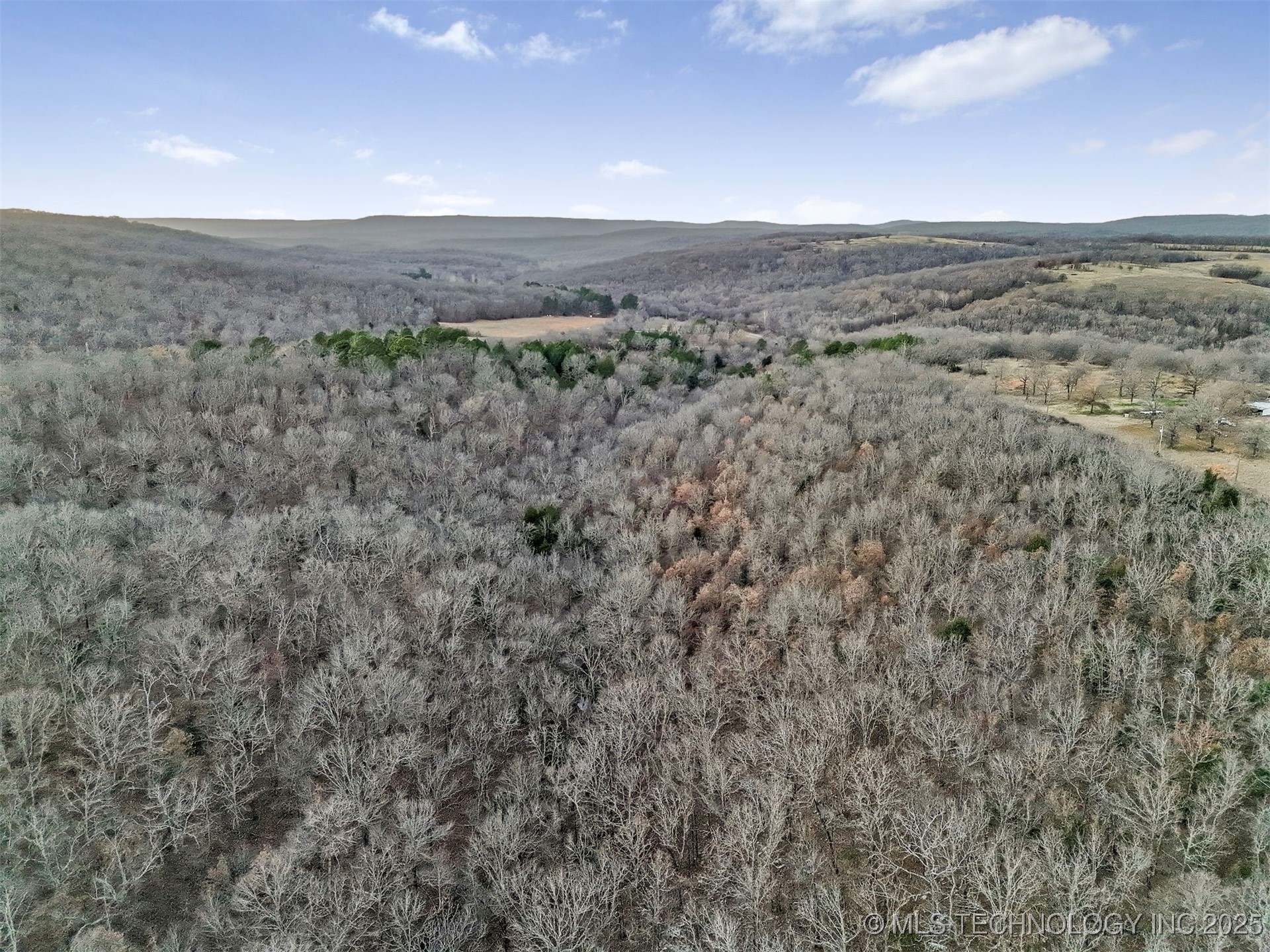 E 940 Road Property Photo 9