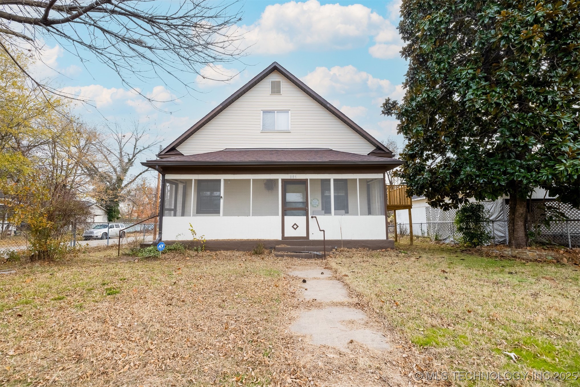 901 S Florida Avenue Property Photo 1