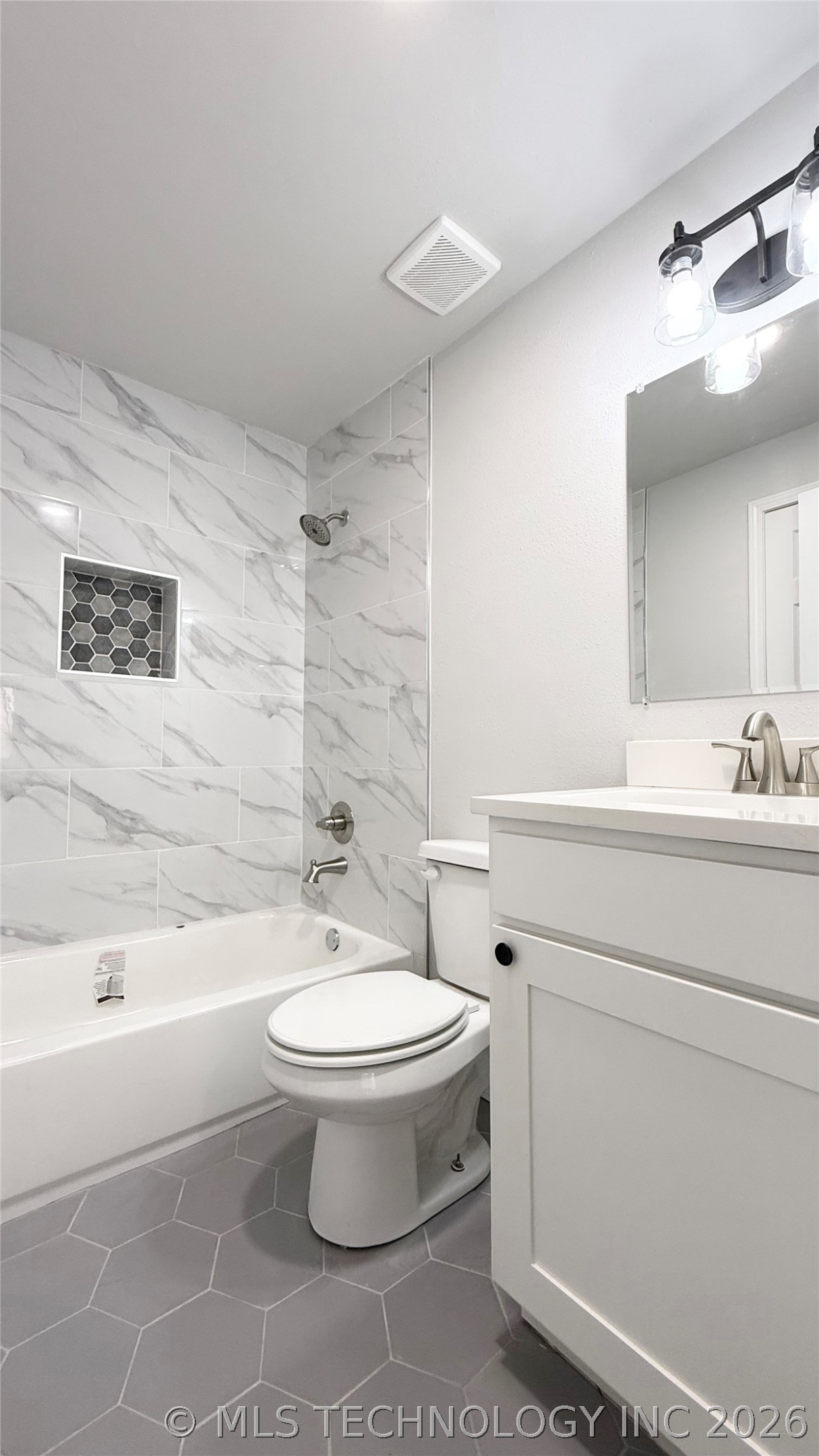 26 W Ash Place Property Photo 17