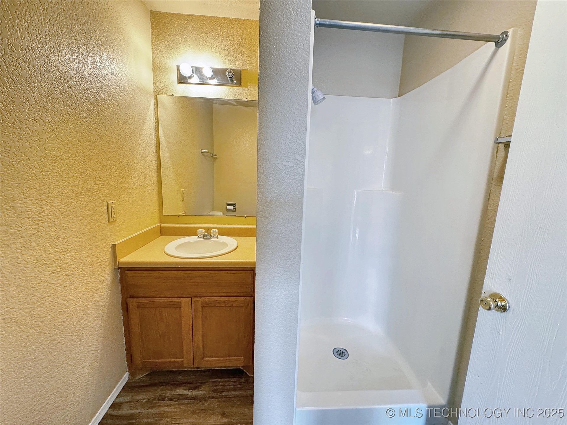 24536 E Woodland Road Property Photo 18