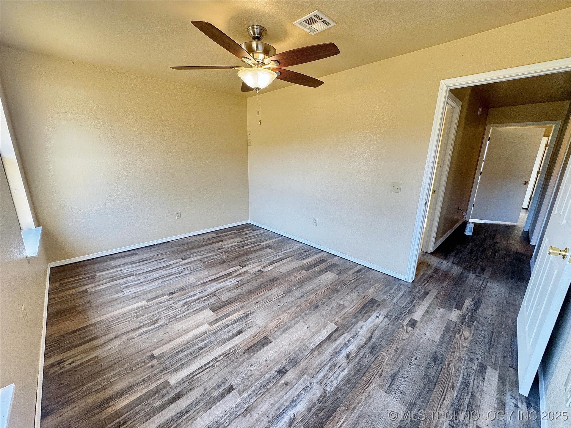 24536 E Woodland Road Property Photo 23