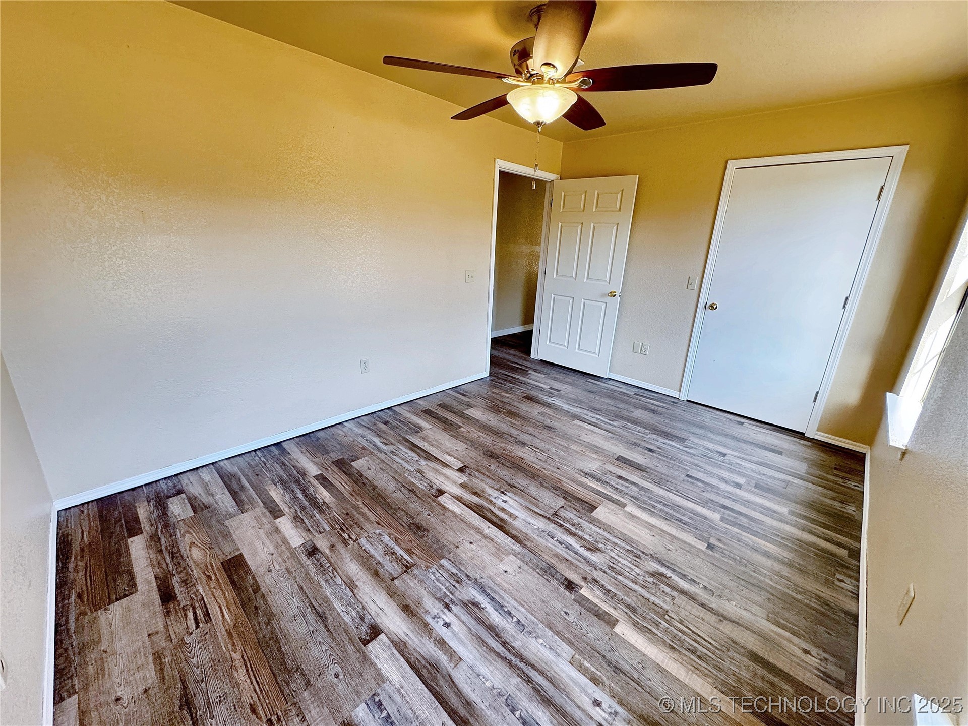 24536 E Woodland Road Property Photo 24