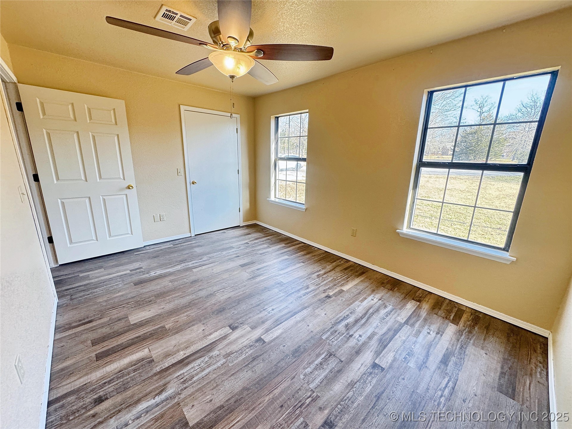 24536 E Woodland Road Property Photo 25