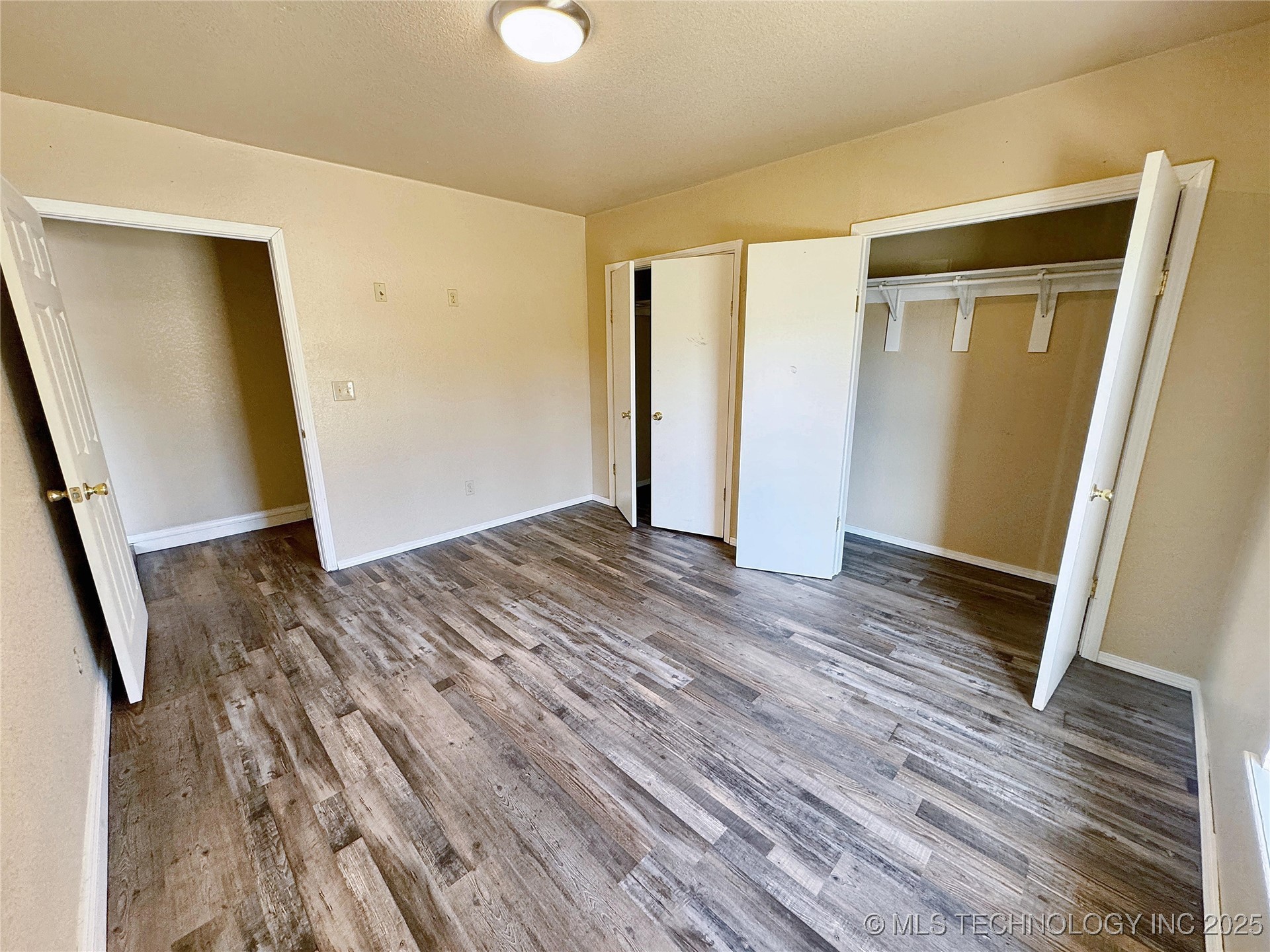 24536 E Woodland Road Property Photo 31