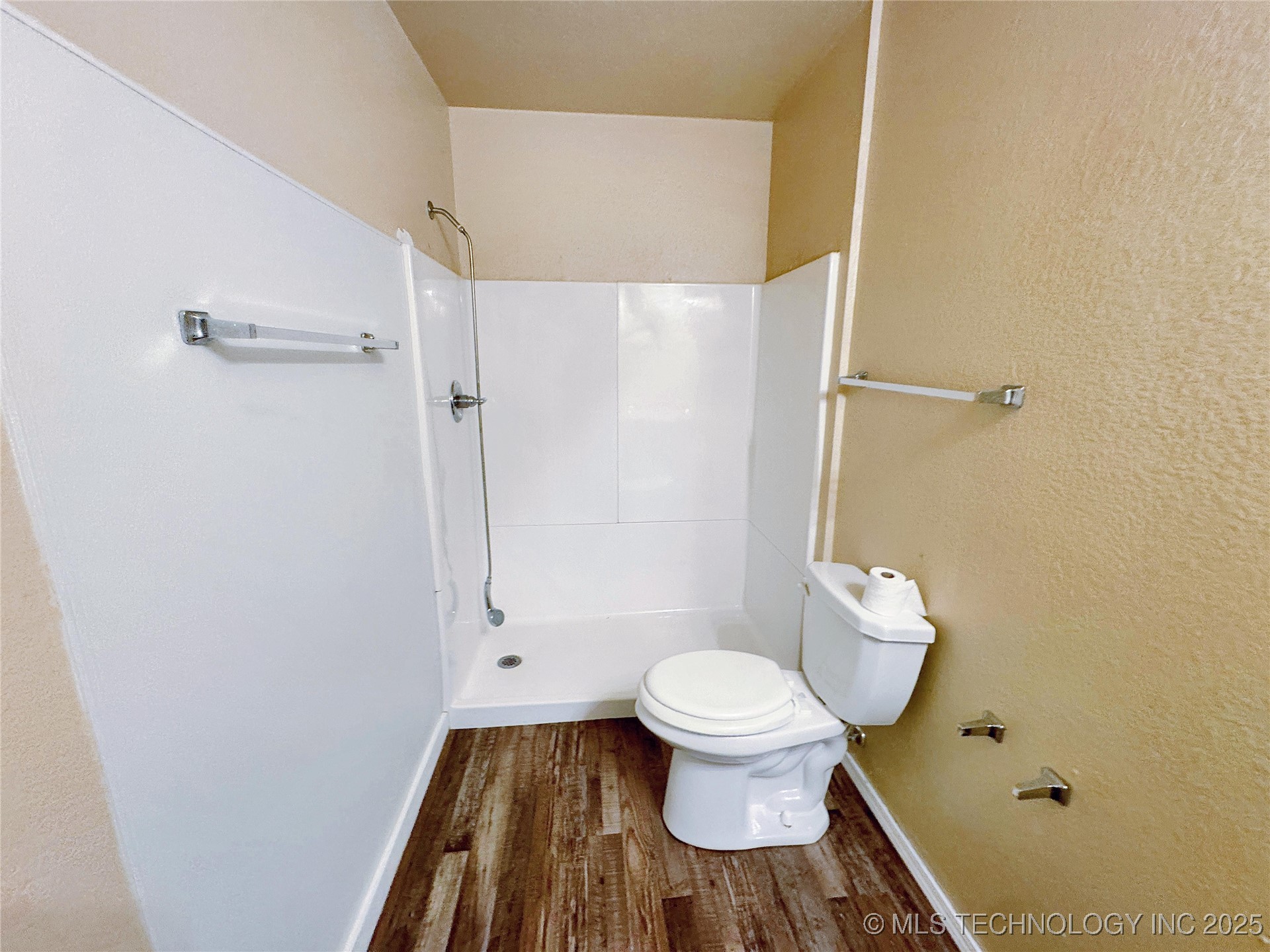 24536 E Woodland Road Property Photo 35