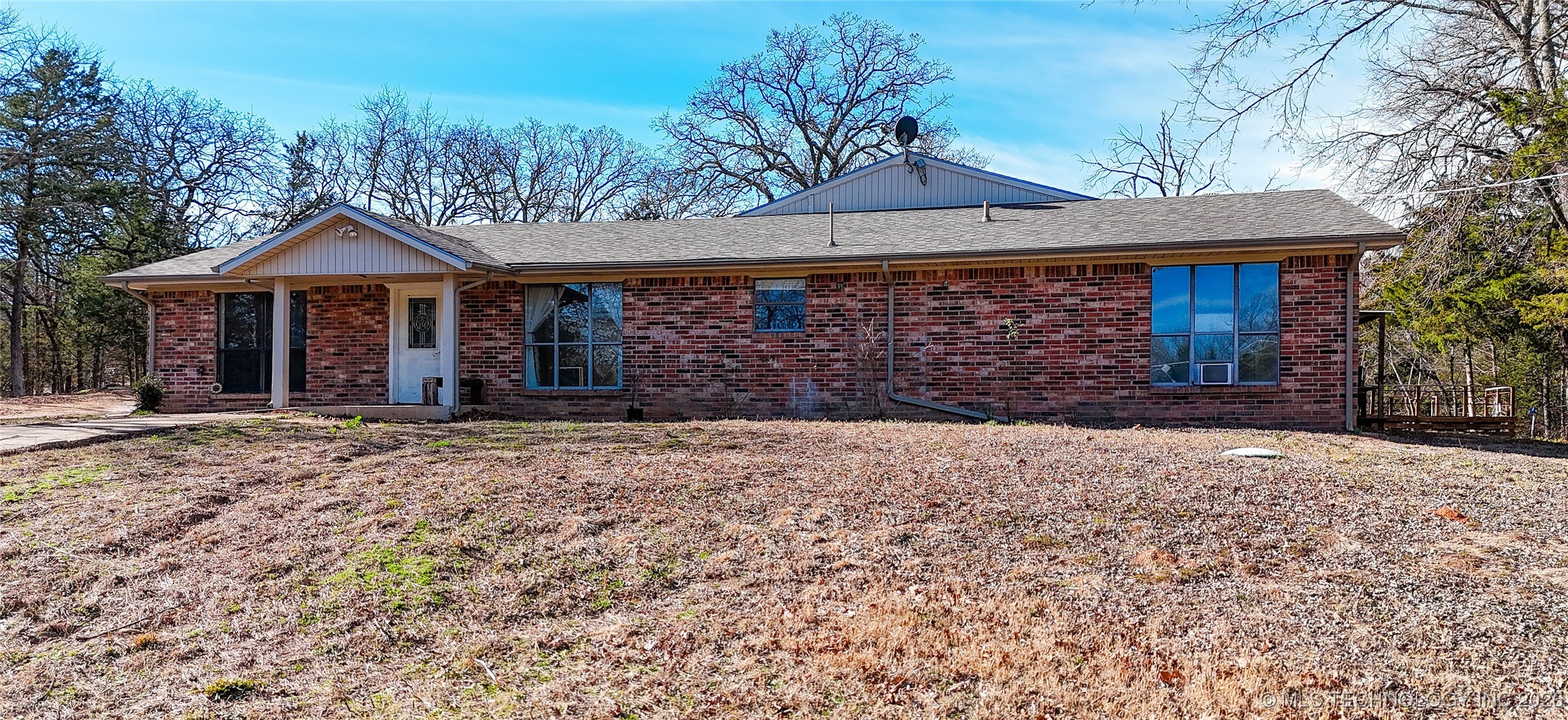 1231 W Easy Street Property Photo 3