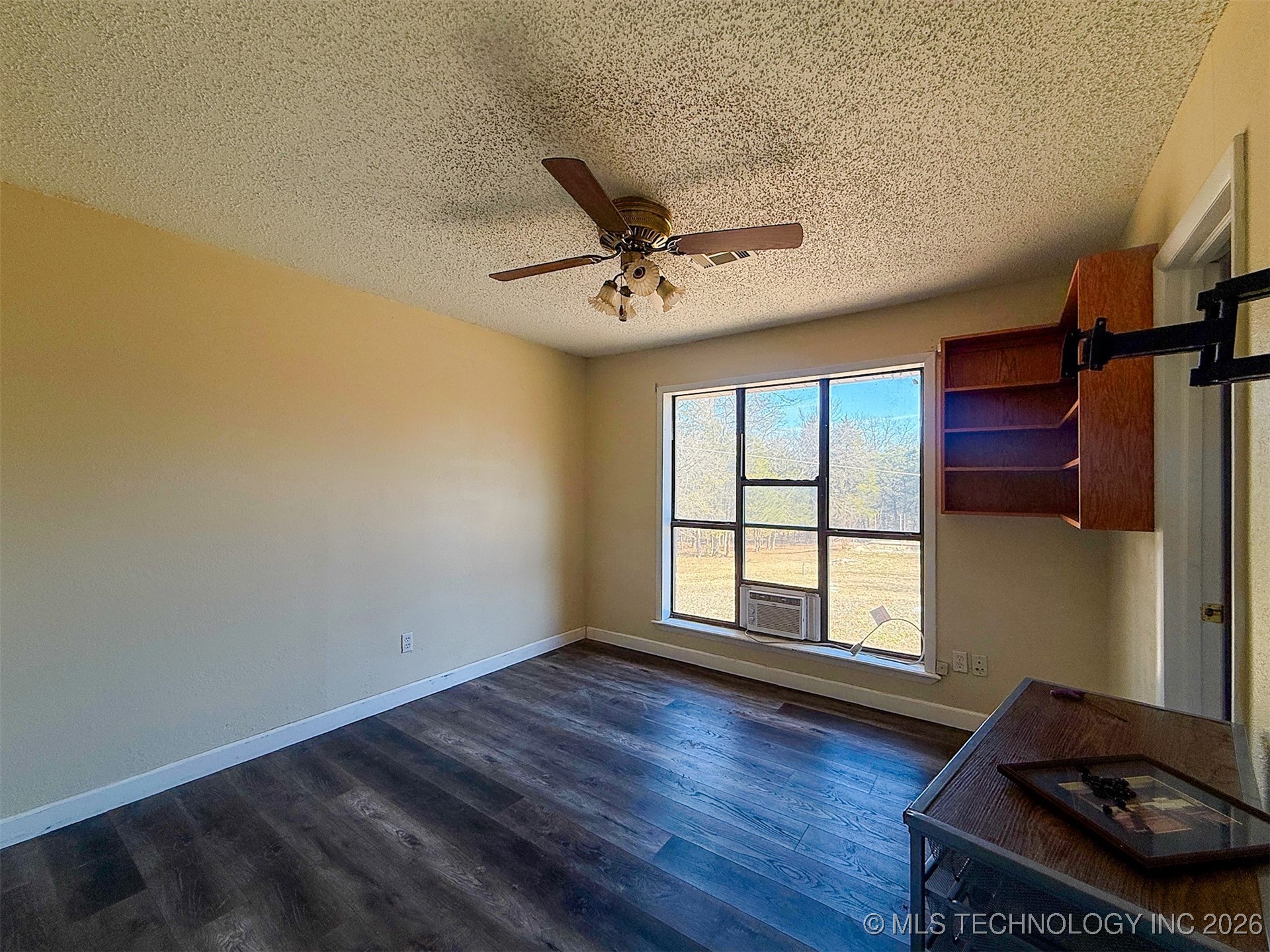 1231 W Easy Street Property Photo 20