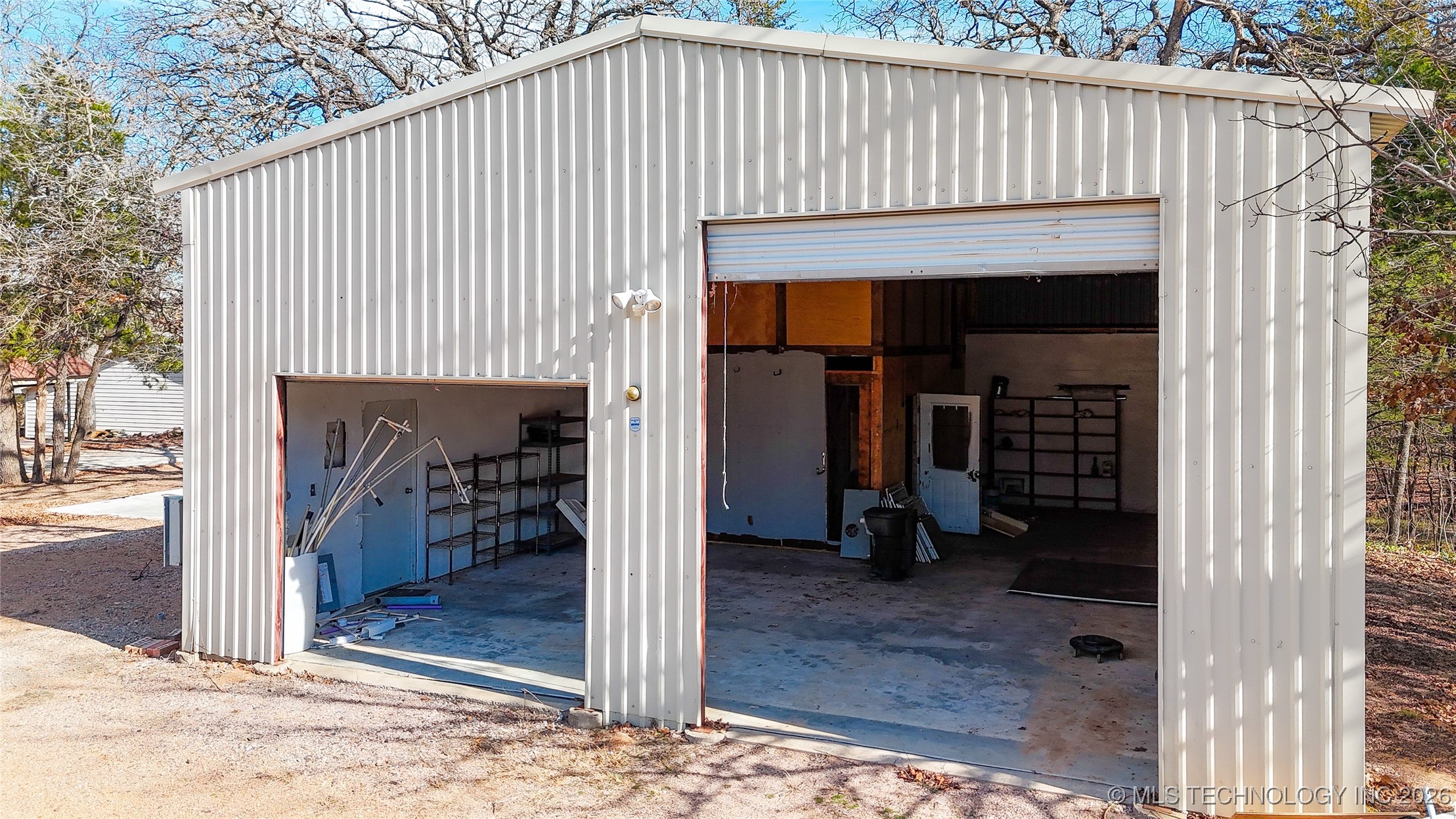 1231 W Easy Street Property Photo 43