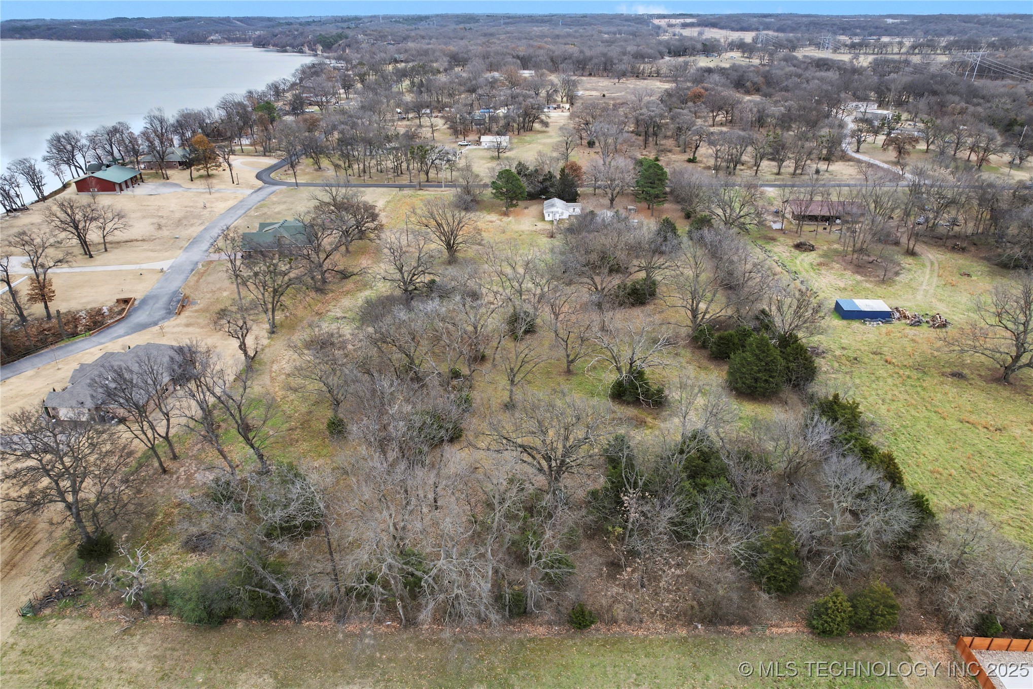 5540 S 440 Property Photo 4