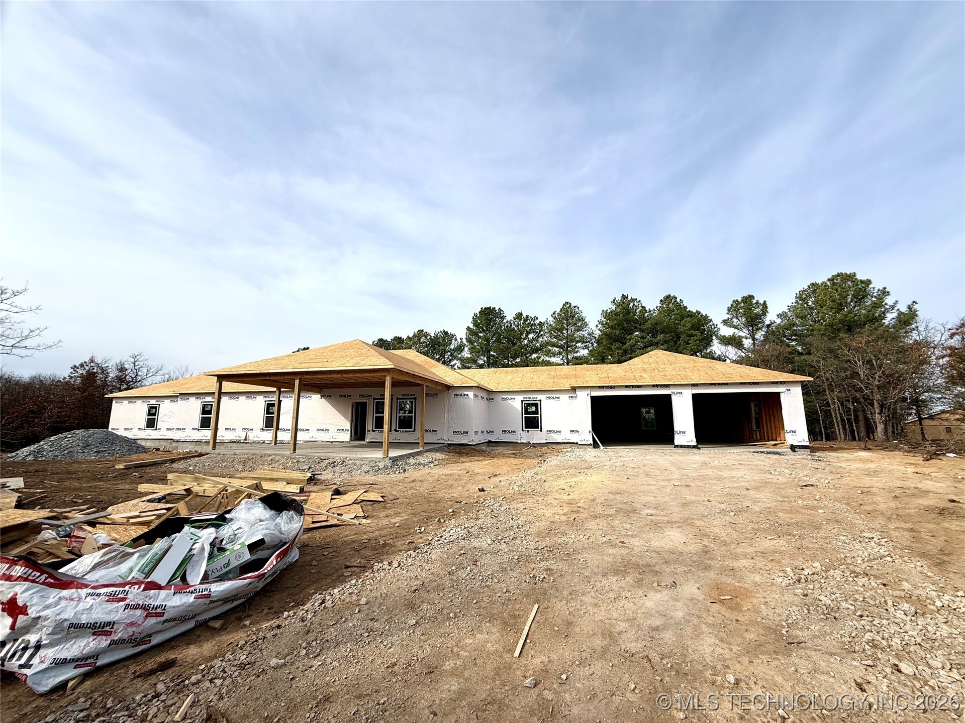 001 New Prue Road Property Photo 3