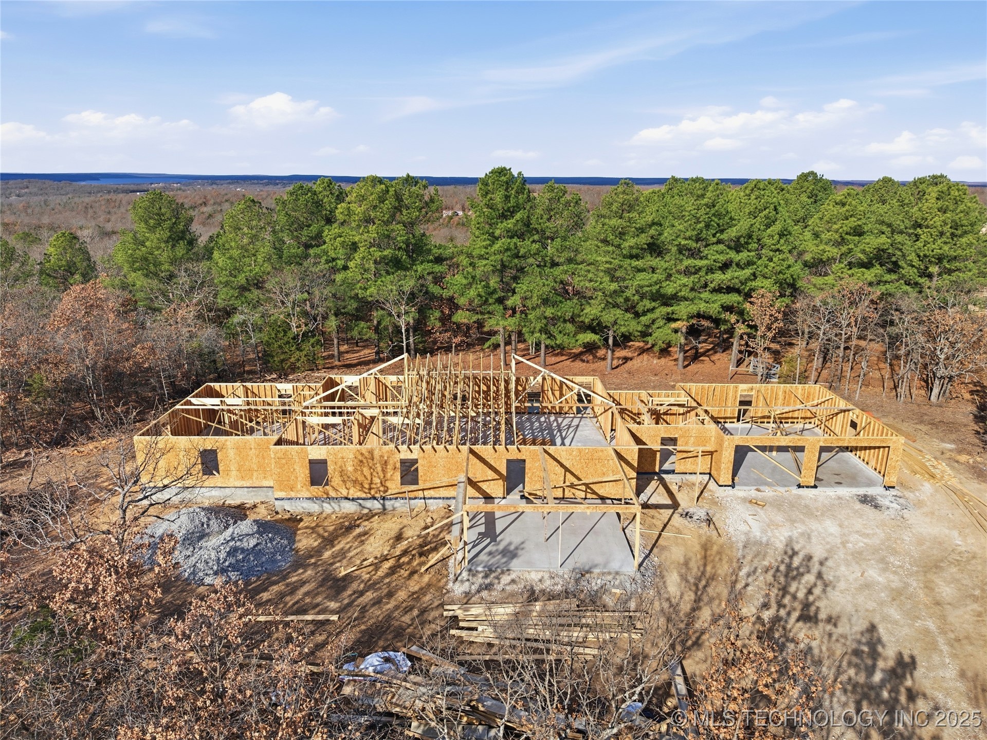 001 New Prue Road Property Photo 5