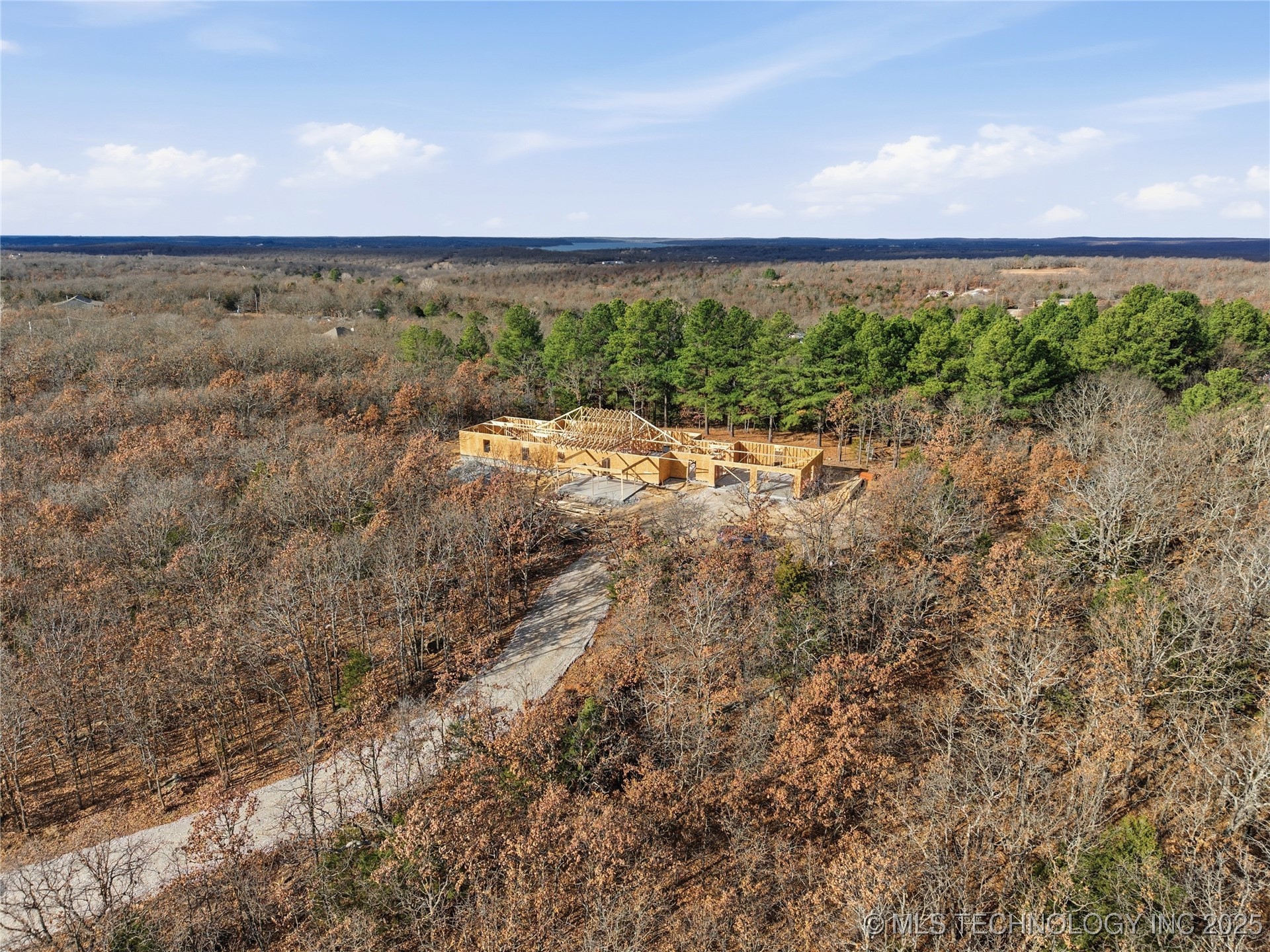 001 New Prue Road Property Photo 7