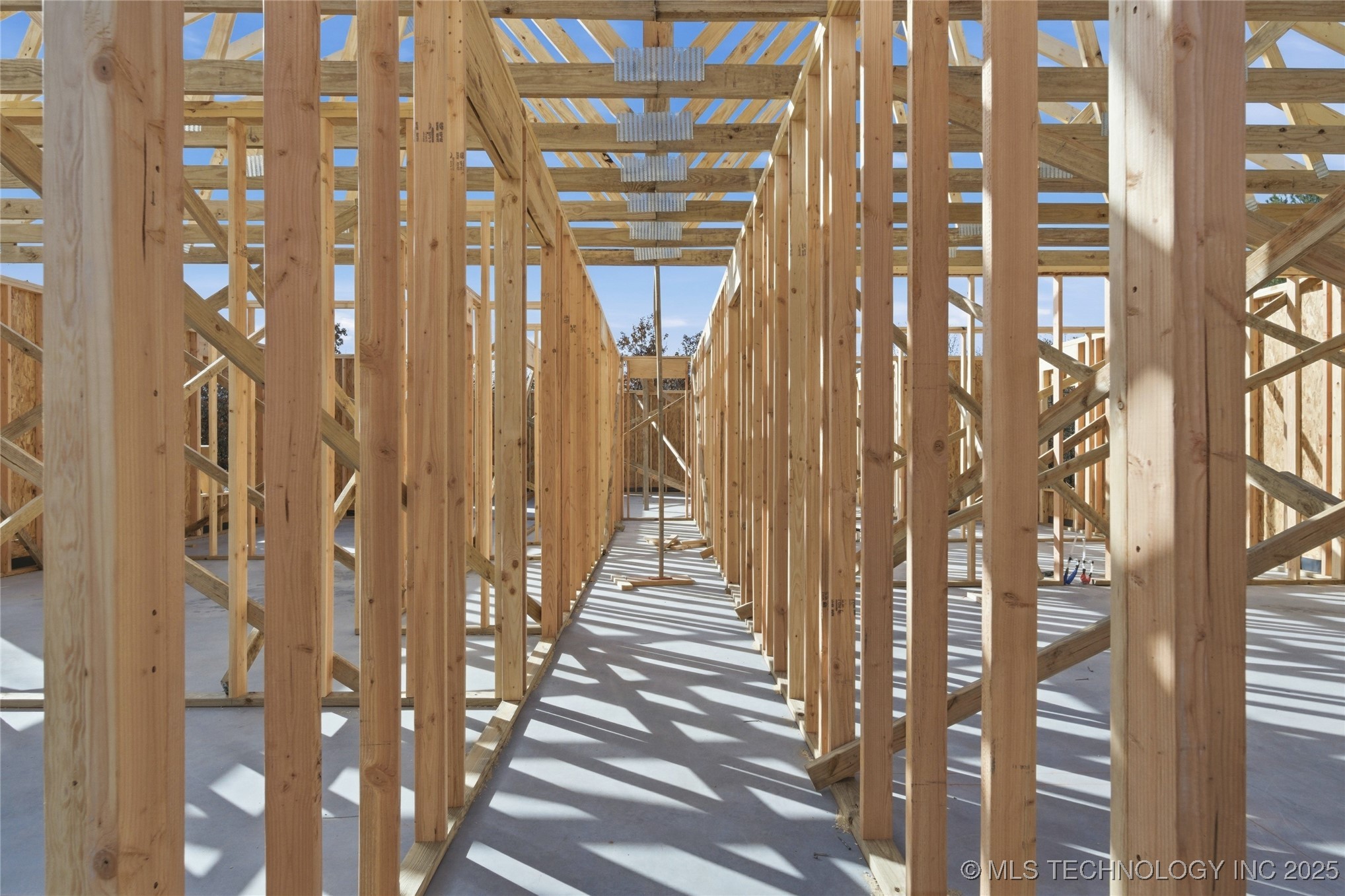 001 New Prue Road Property Photo 10