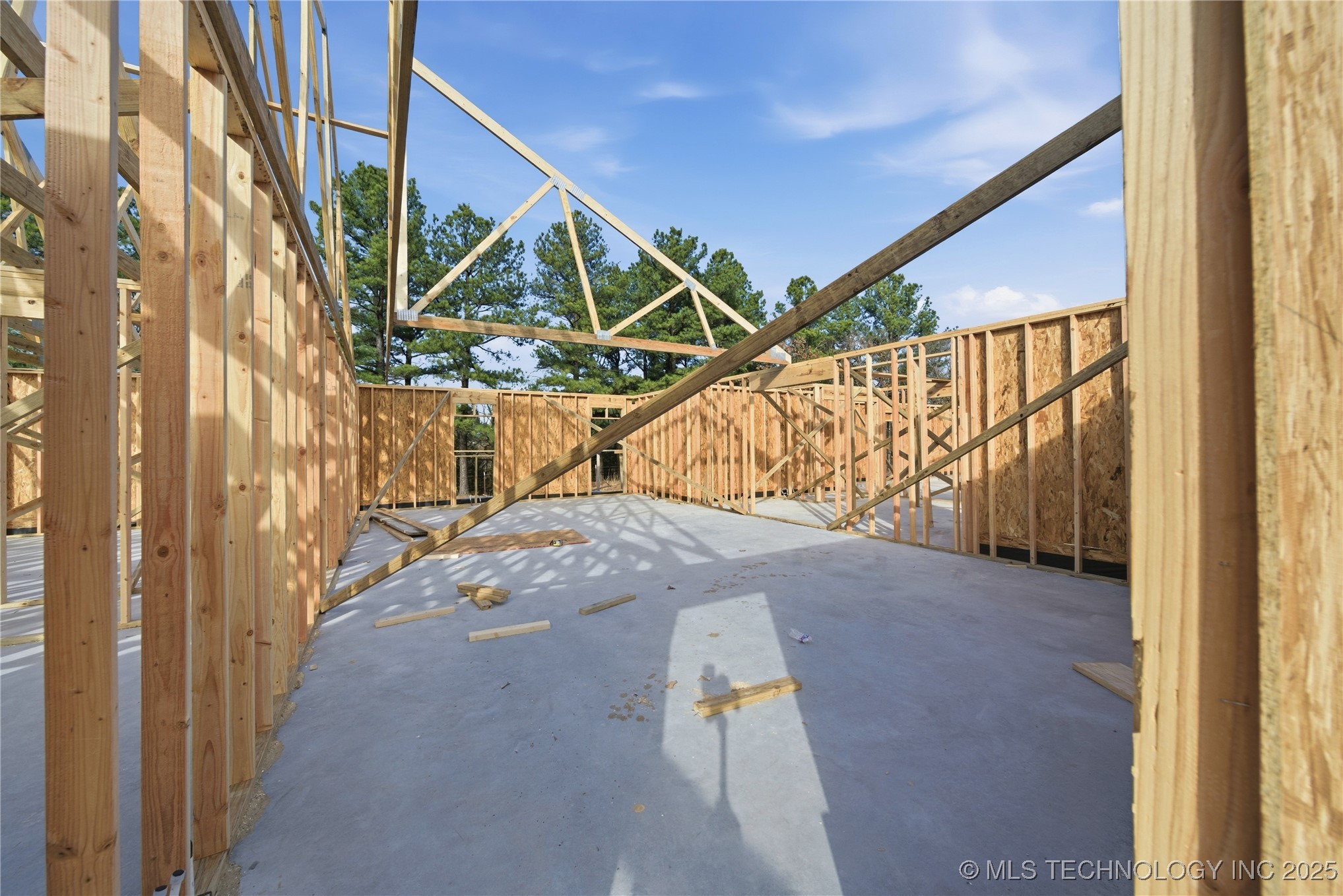 001 New Prue Road Property Photo 12