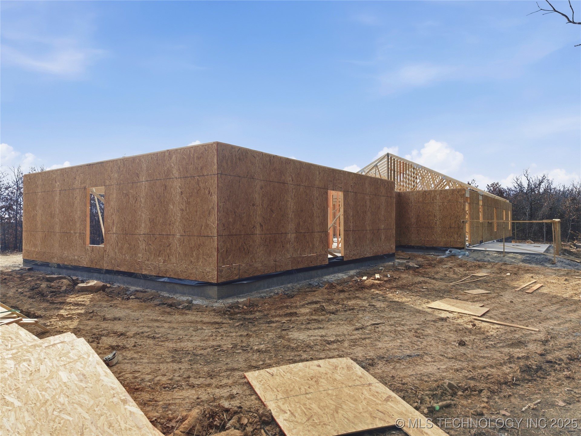 001 New Prue Road Property Photo 16