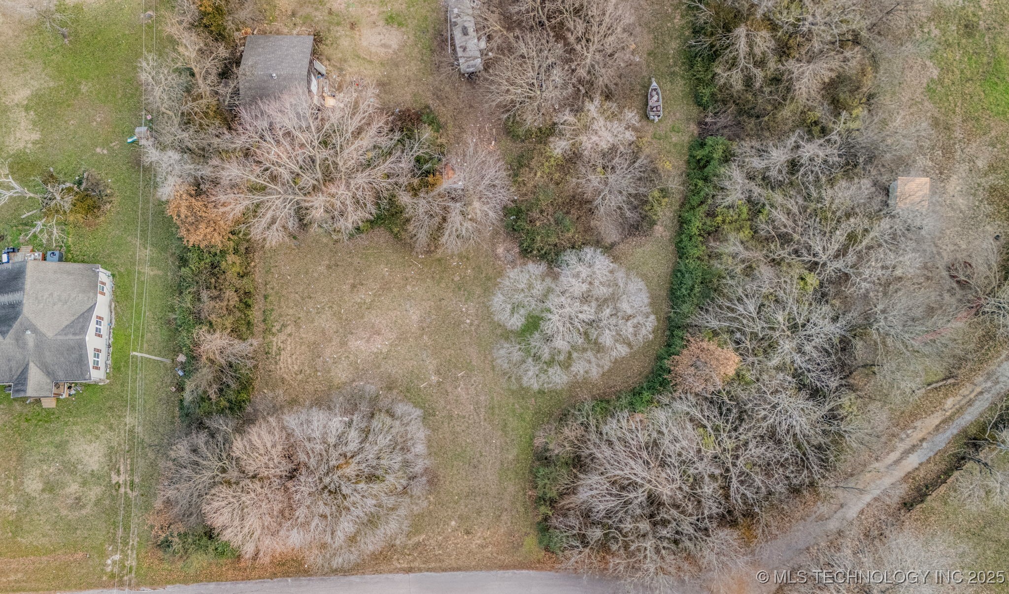 Vine Street Property Photo 4