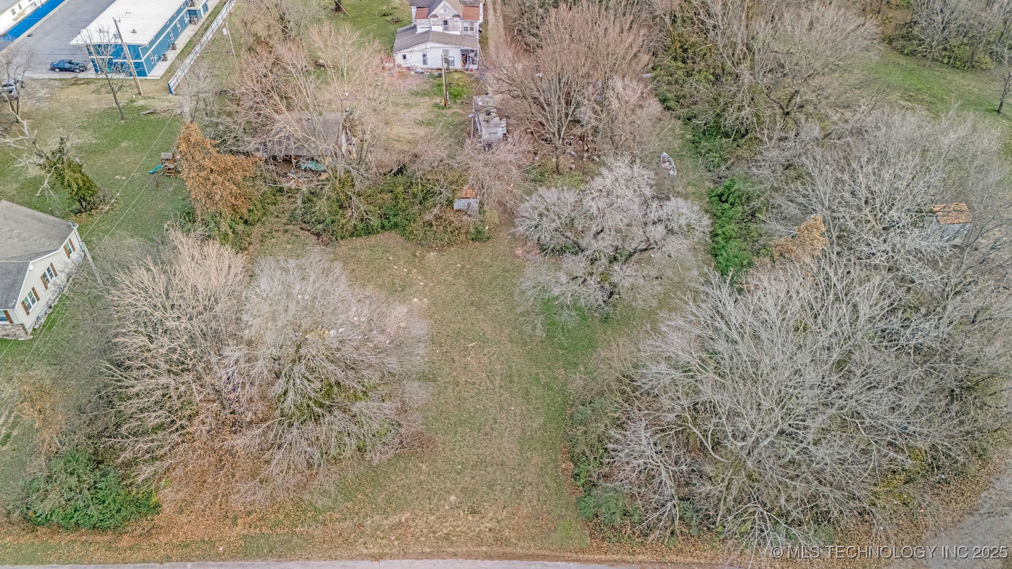 Vine Street Property Photo 12