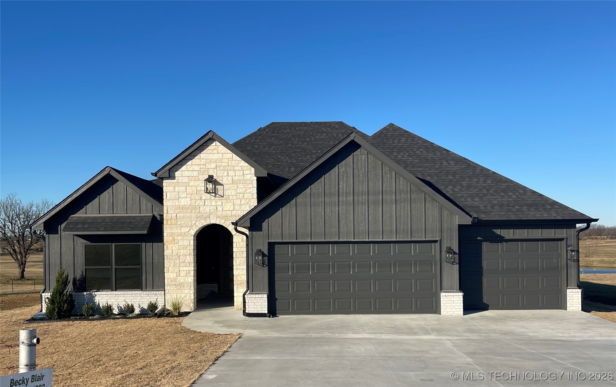 6804 S 337th East Avenue Property Photo 1