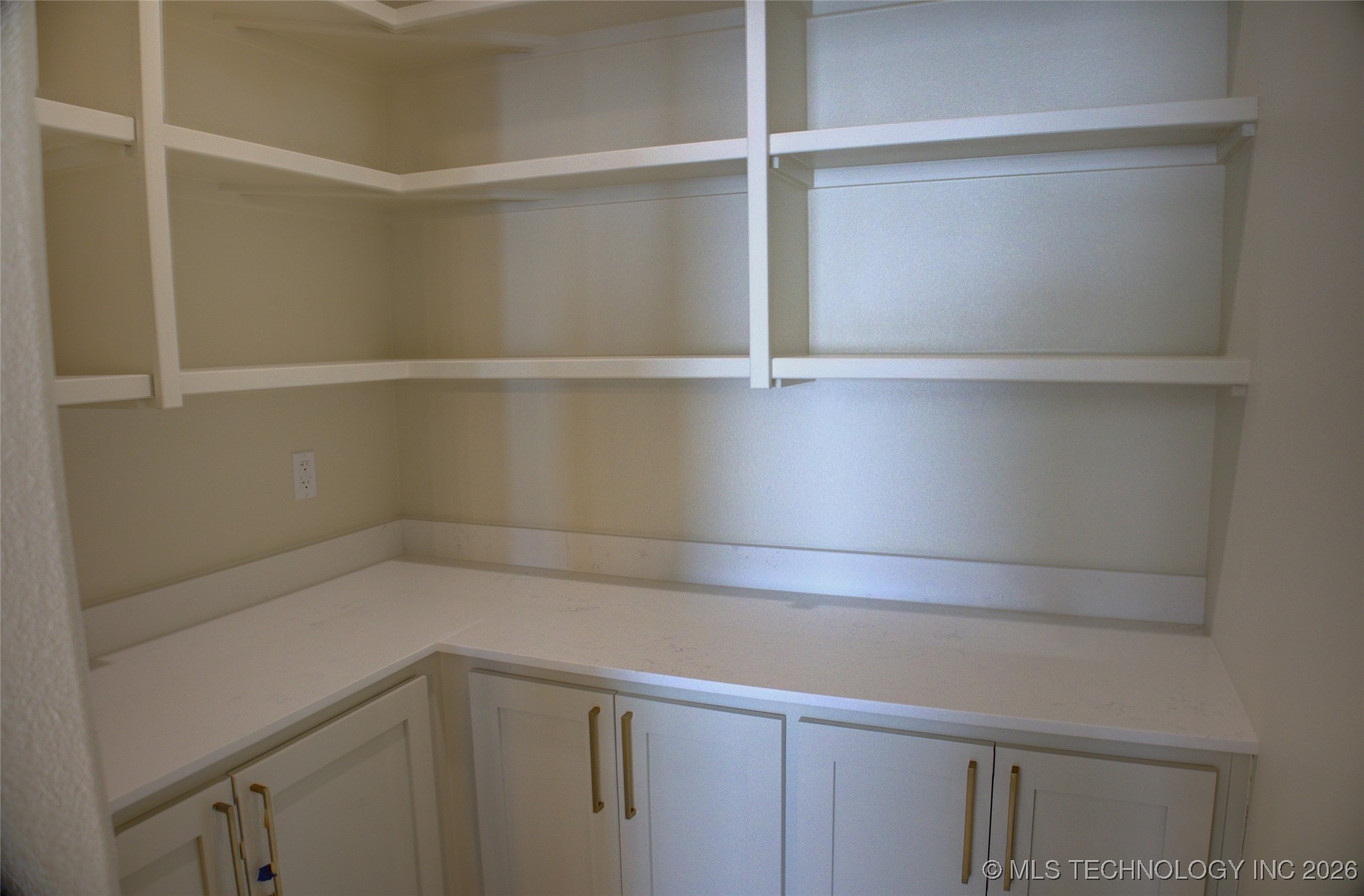 6804 S 337th East Avenue Property Photo 16