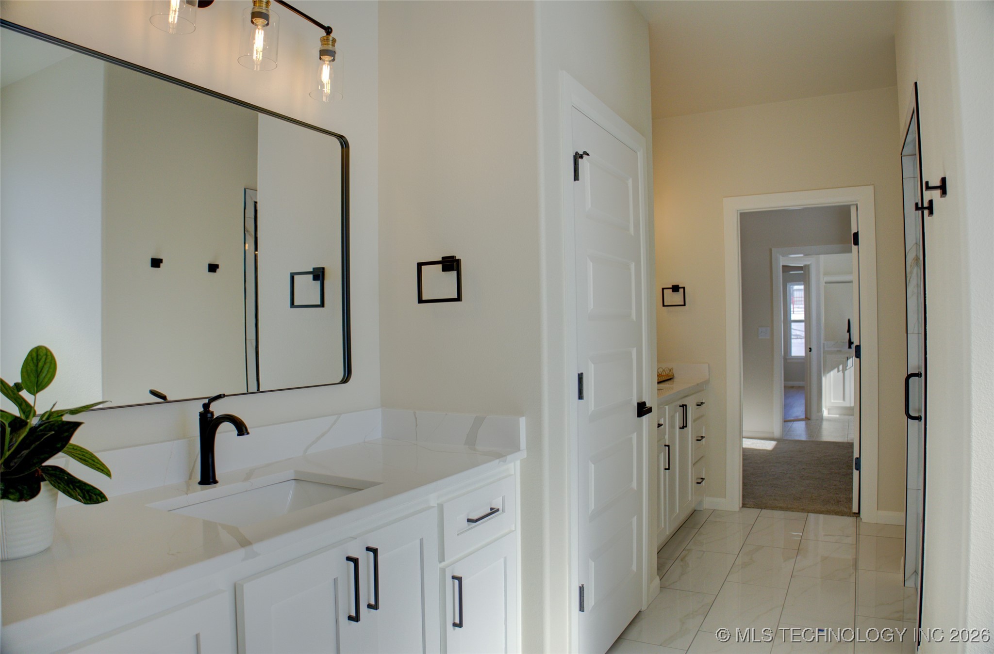 6804 S 337th East Avenue Property Photo 22