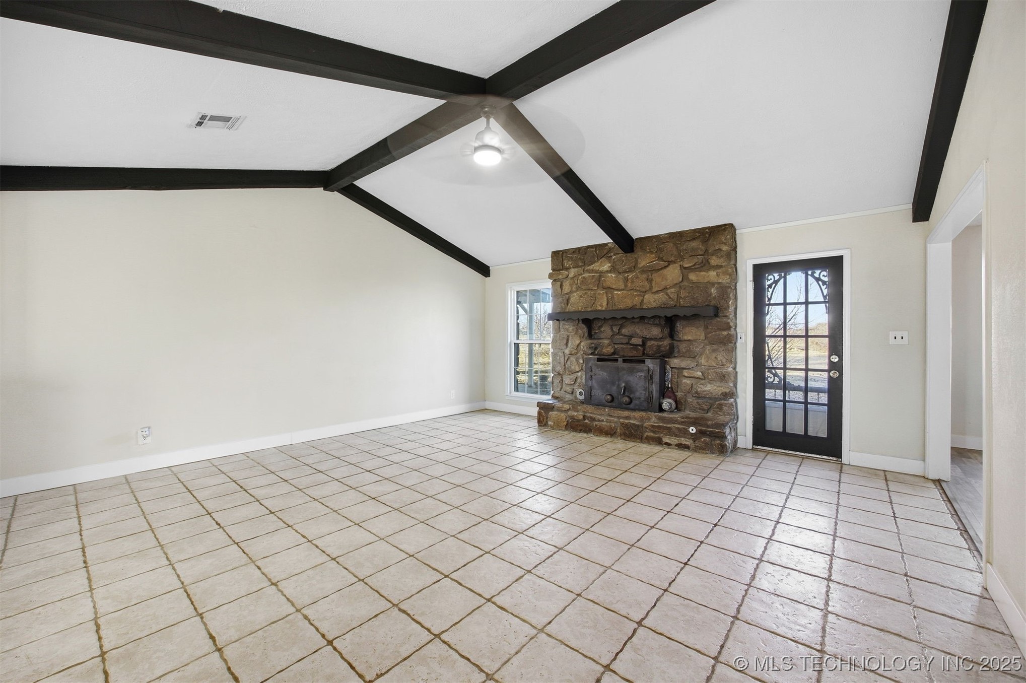 23979 E 320 Road Property Photo 11