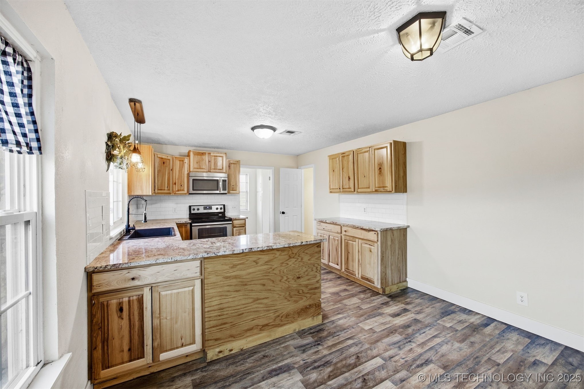 23979 E 320 Road Property Photo 19