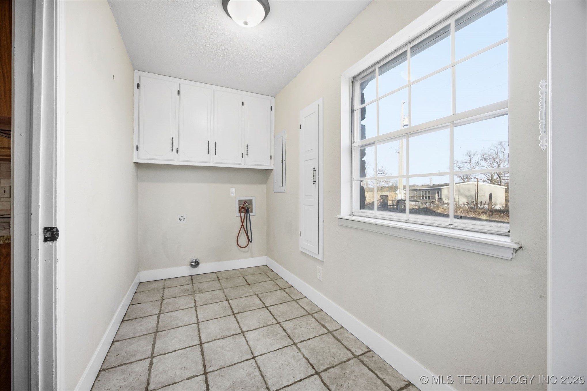 23979 E 320 Road Property Photo 26