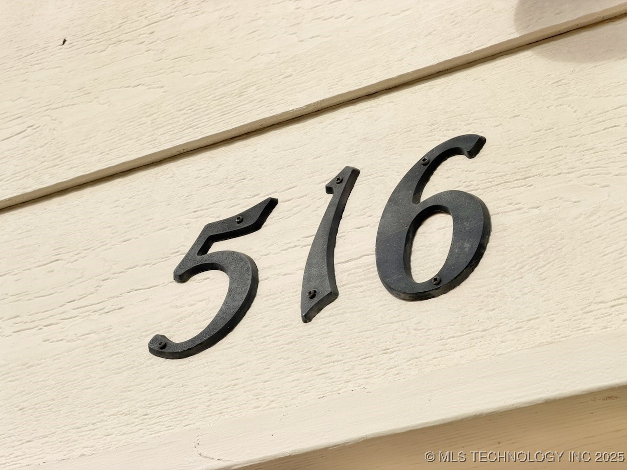 516 S Laurel Avenue Property Photo 4