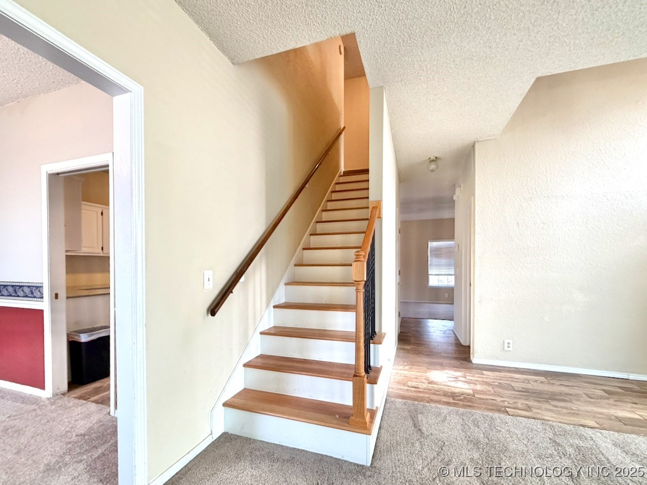 516 S Laurel Avenue Property Photo 38