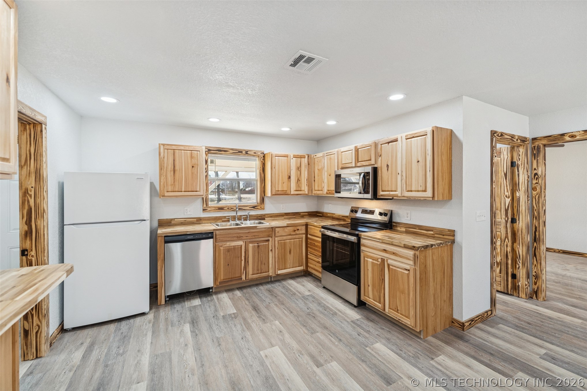 207 Ne 2nd Street Property Photo 8