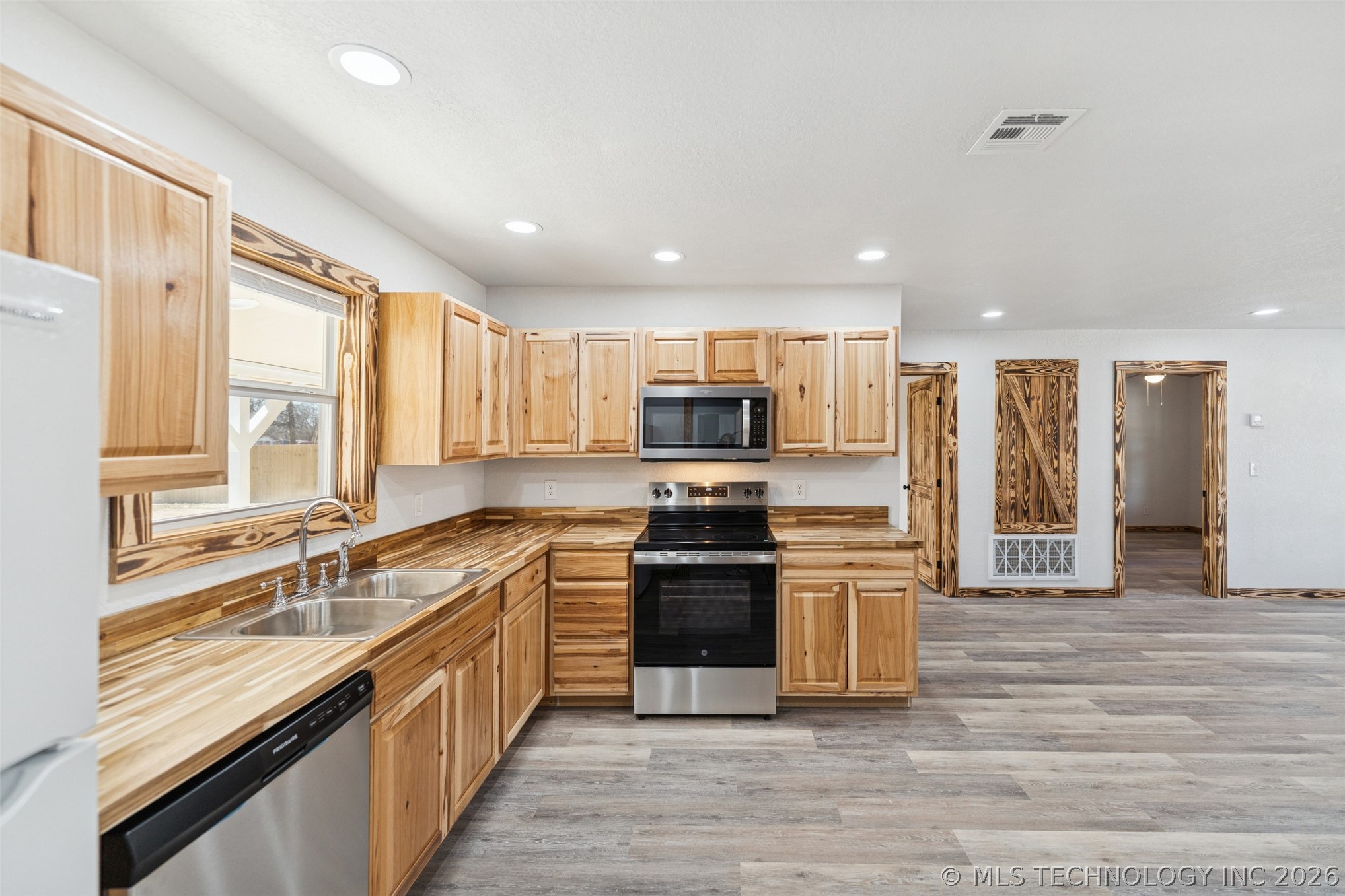 207 Ne 2nd Street Property Photo 9