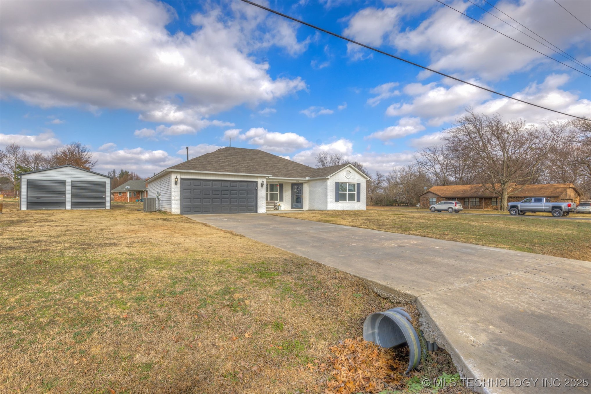 1200 W Duncan Road Property Photo 5