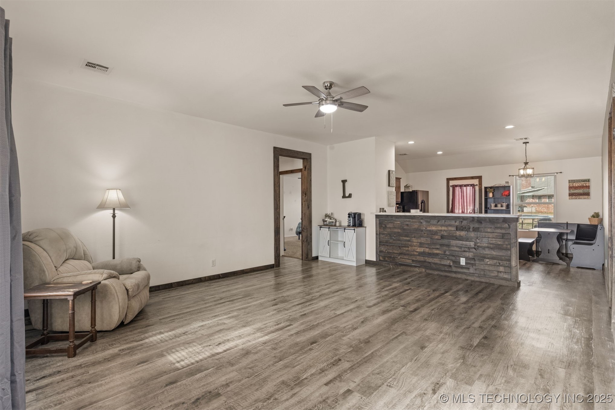 1200 W Duncan Road Property Photo 10