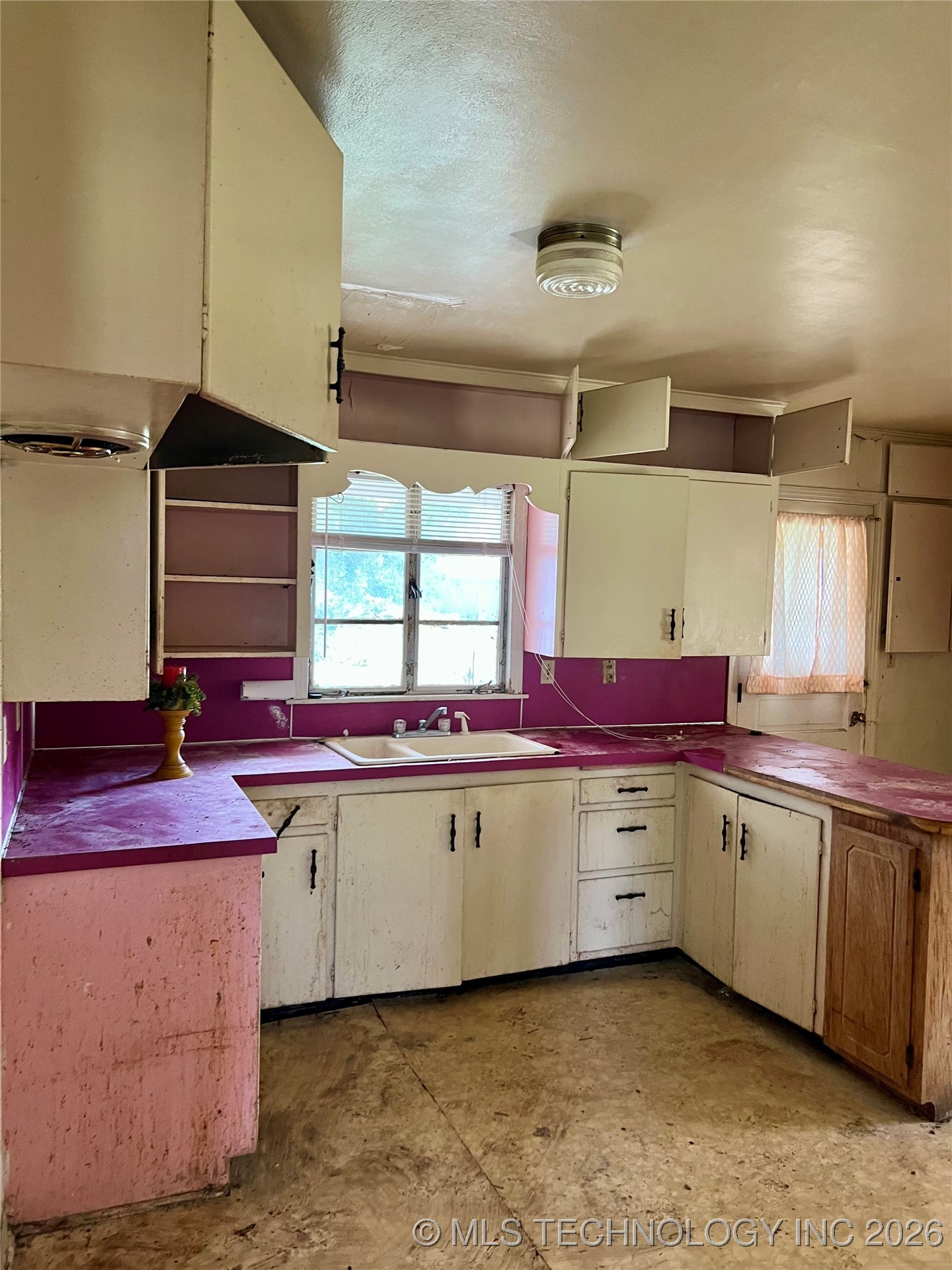 1636 E 4th Street Property Photo 13