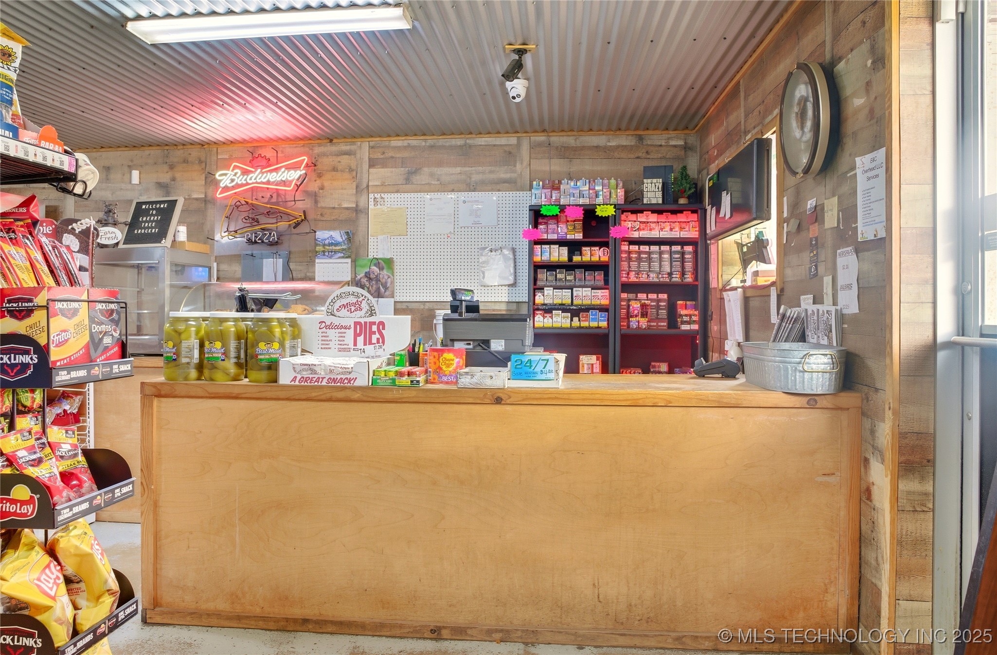 87792 Hwy 59 Property Photo 8