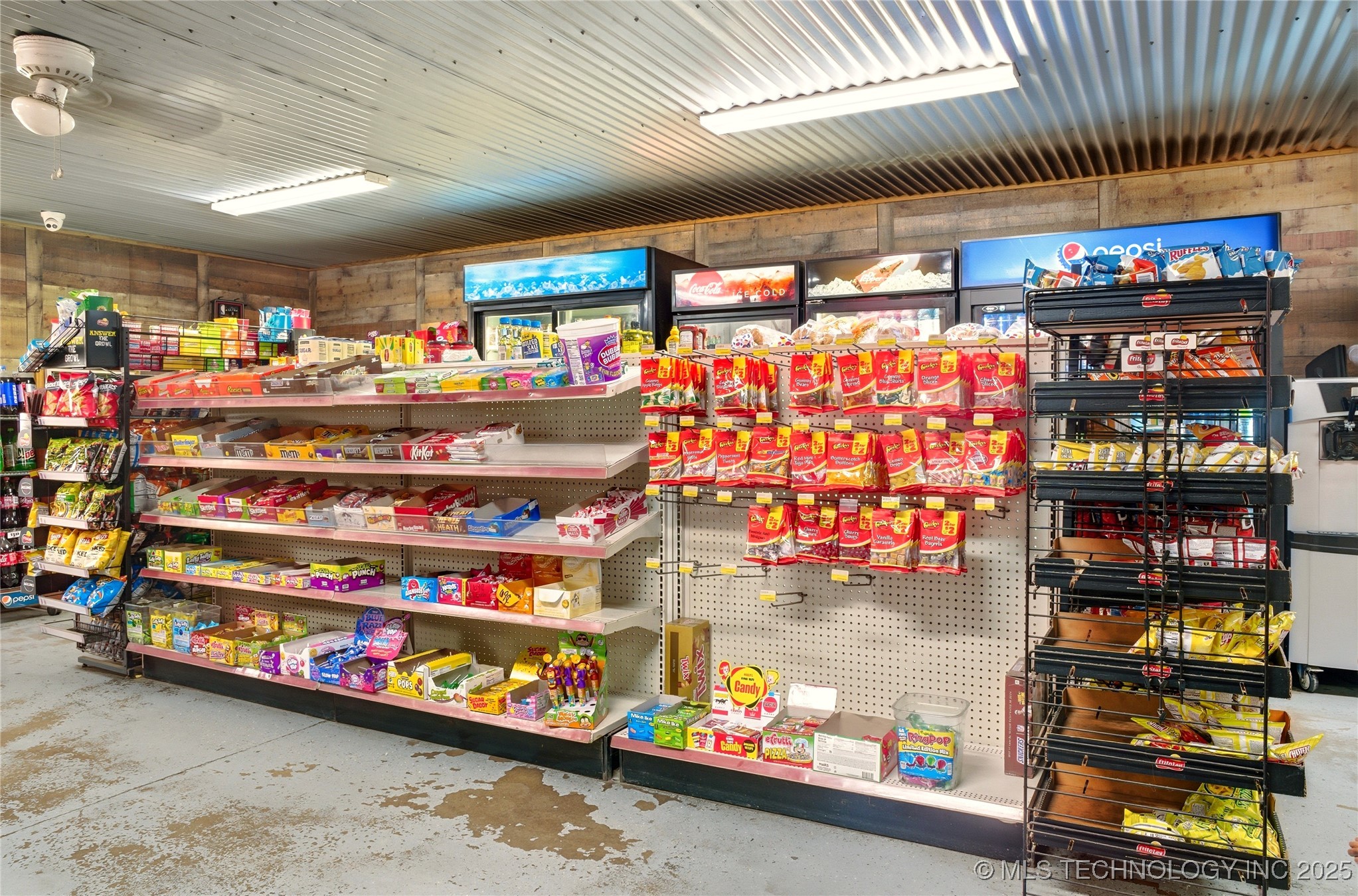 87792 Hwy 59 Property Photo 9