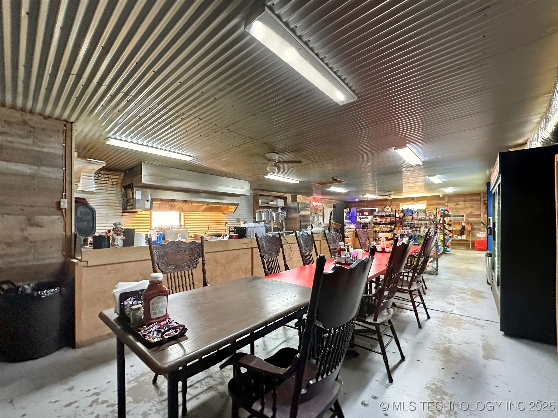 87792 Hwy 59 Property Photo 21