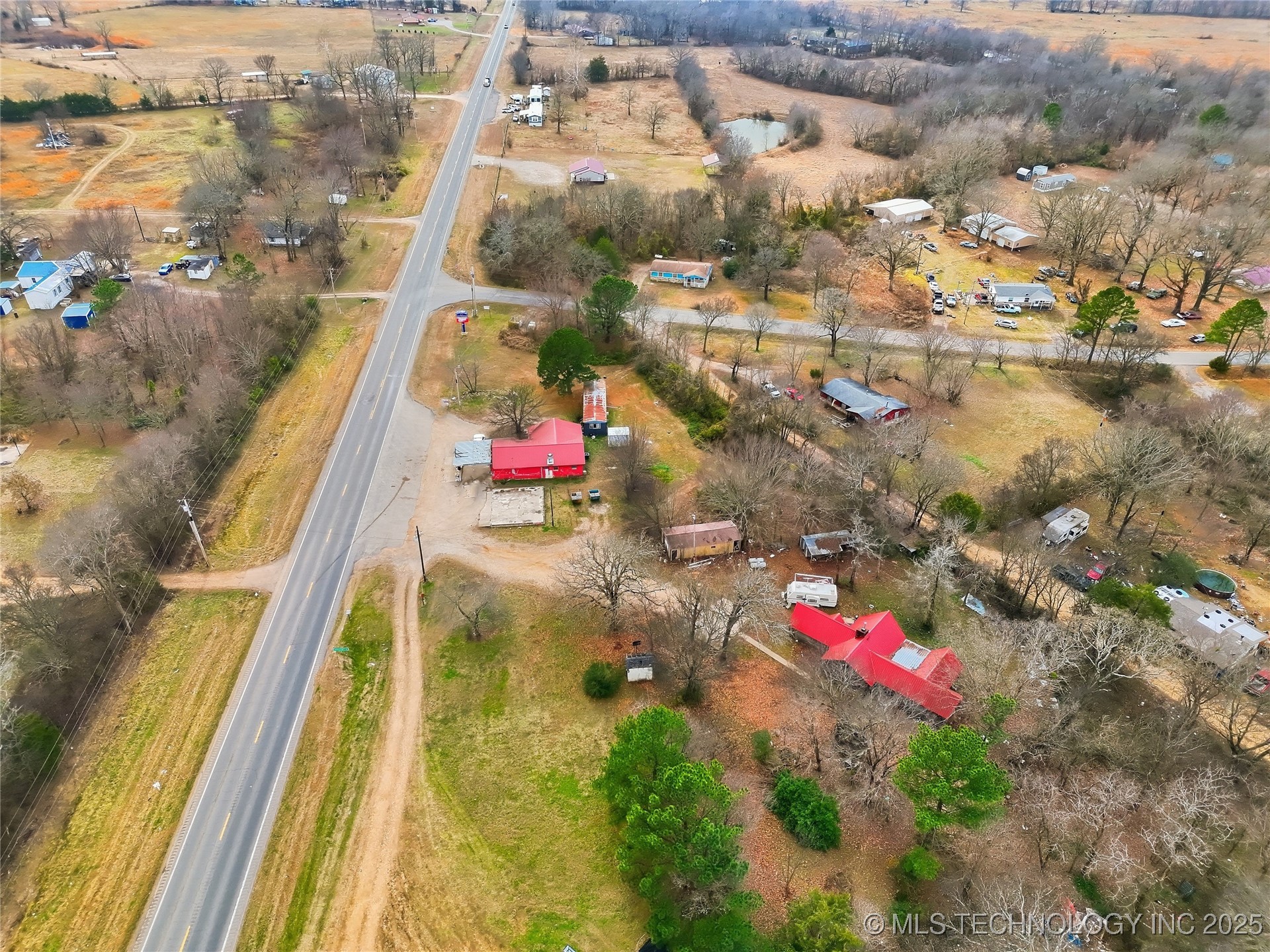 87792 Hwy 59 Property Photo 36