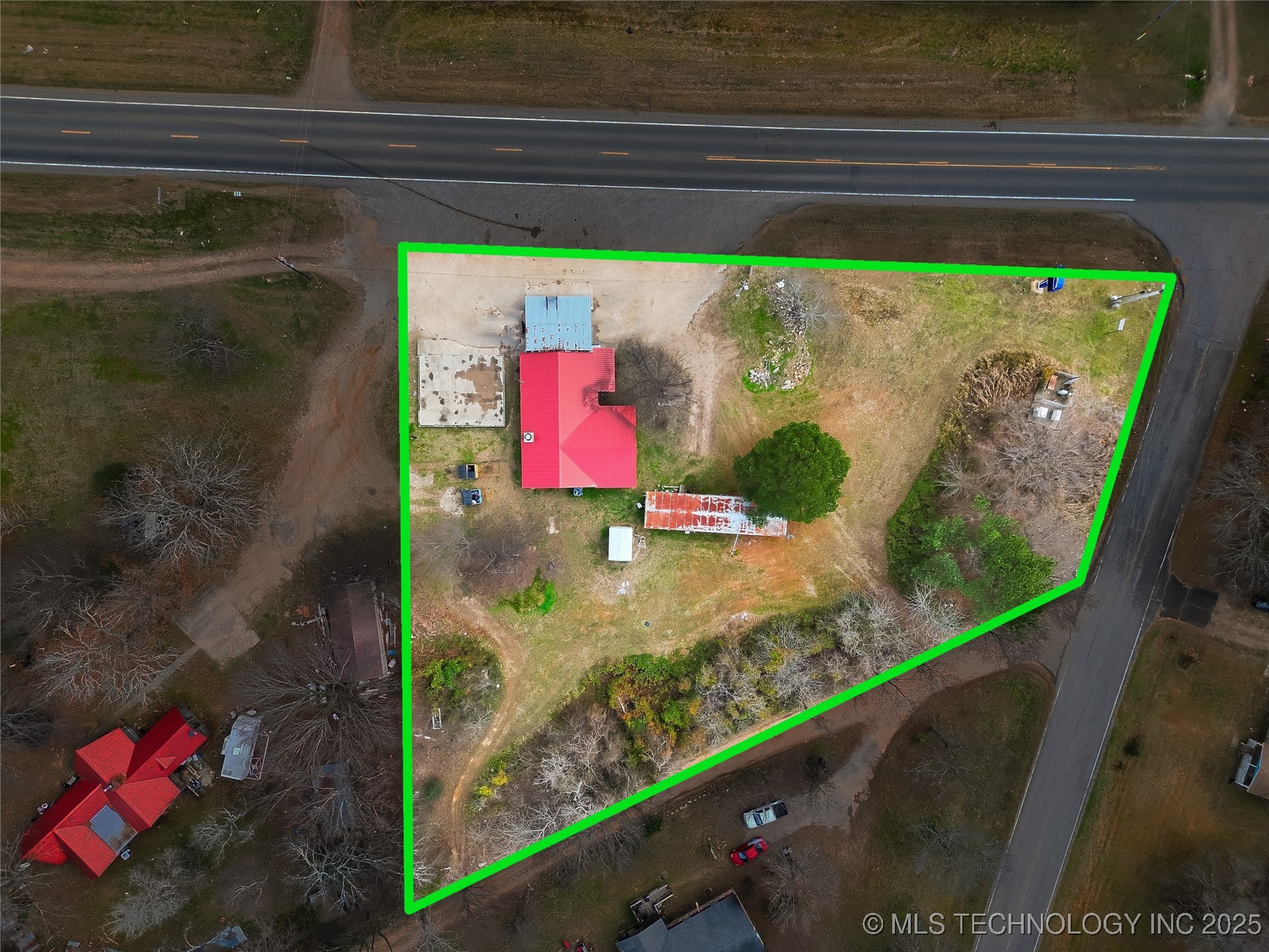 87792 Hwy 59 Property Photo 43