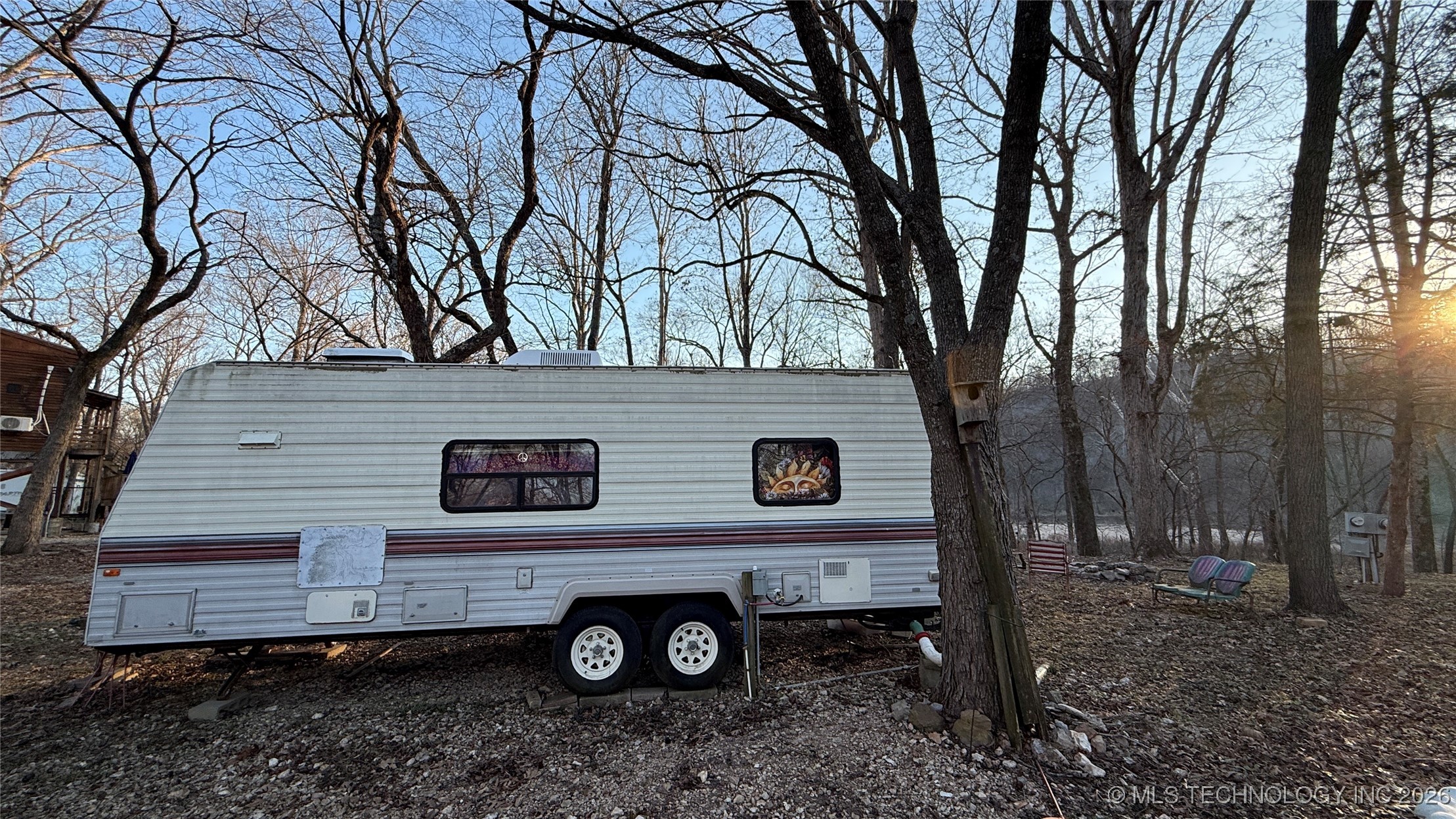 462430 Riverside Drive Property Photo 7