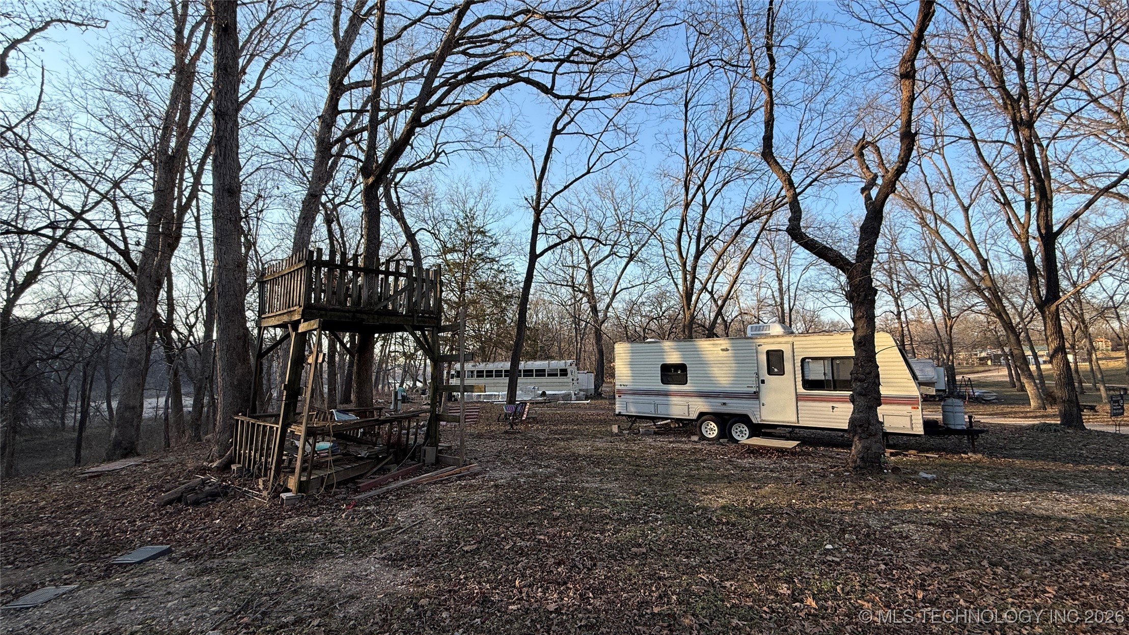 462430 Riverside Drive Property Photo 9