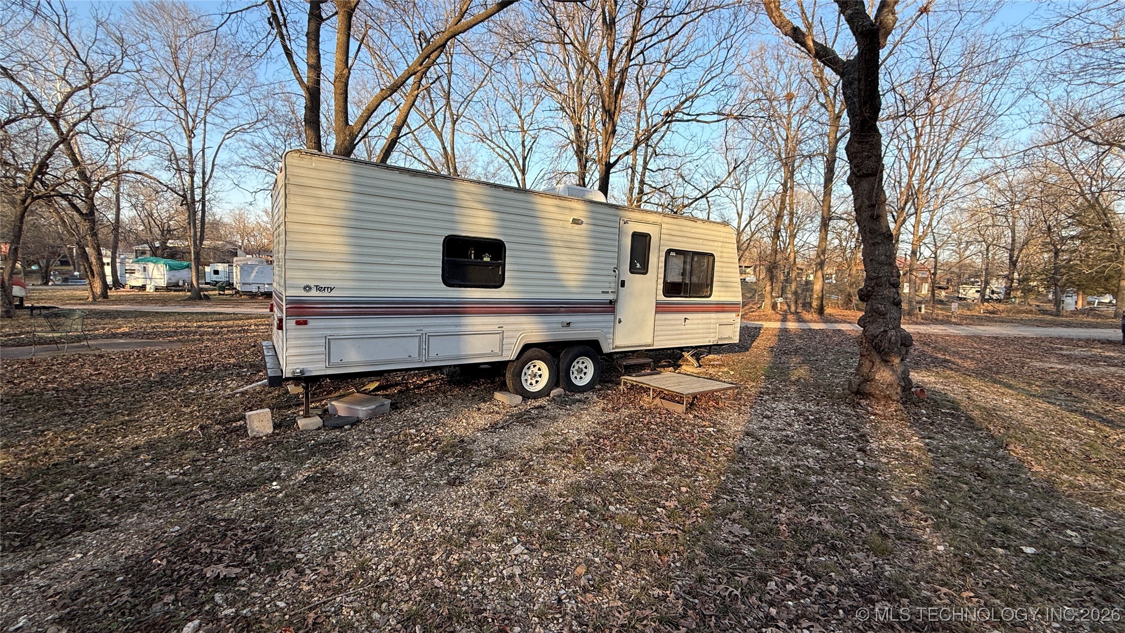 462430 Riverside Drive Property Photo 10