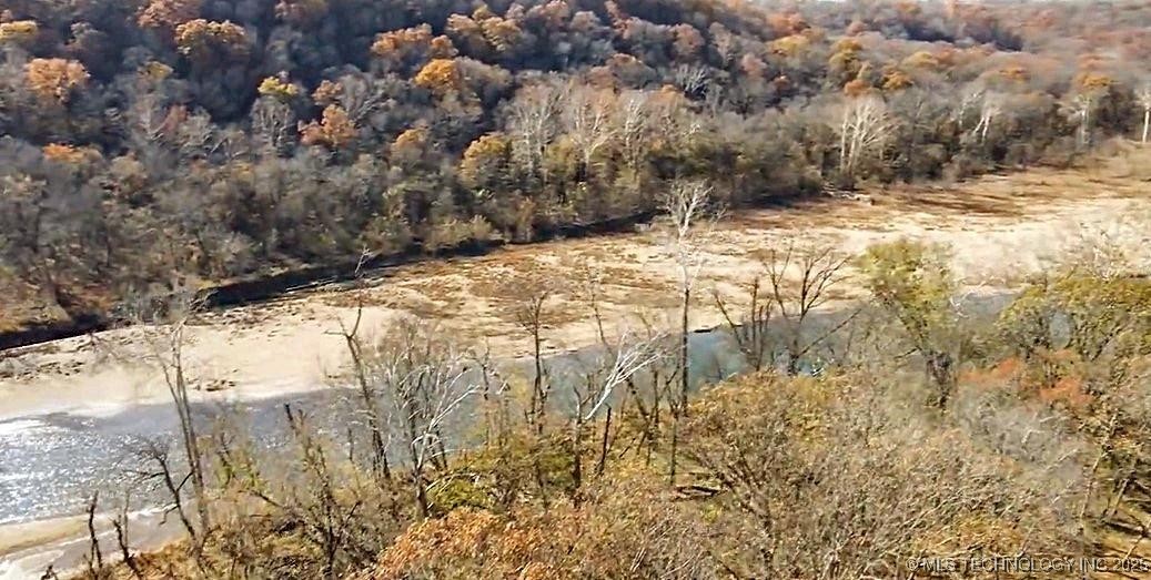 462430 Riverside Drive Property Photo 14