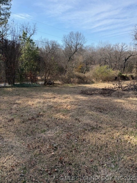 21403 E 410 Road Property Photo 4