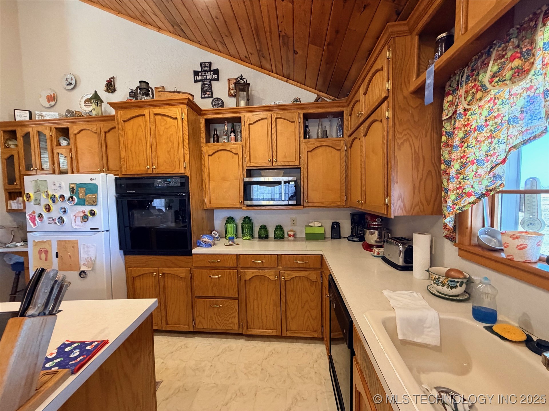 24751 S 200 Road Property Photo 16