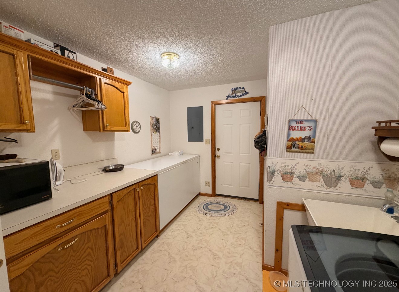 24751 S 200 Road Property Photo 23