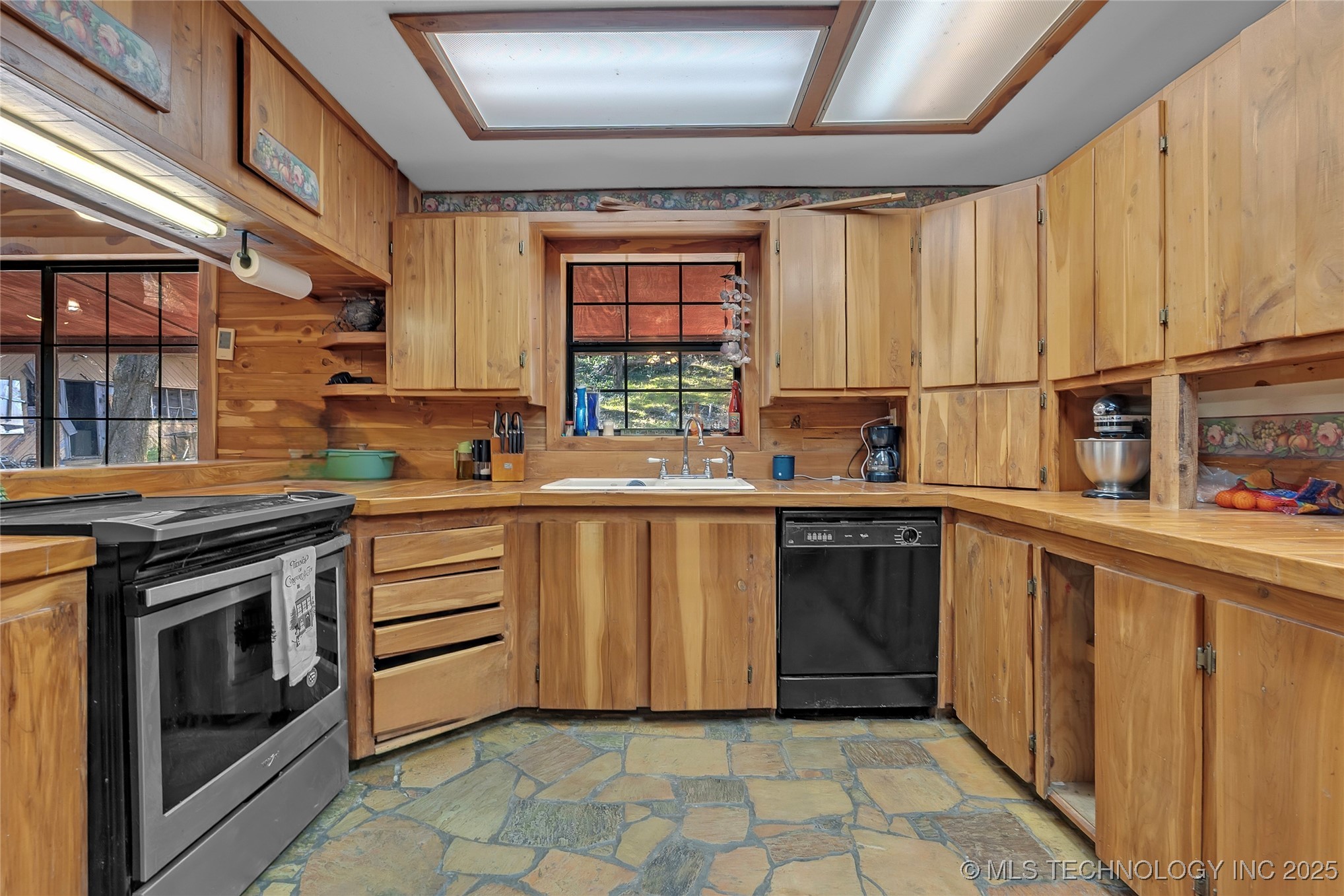 165028 N 4313 Road Property Photo 11