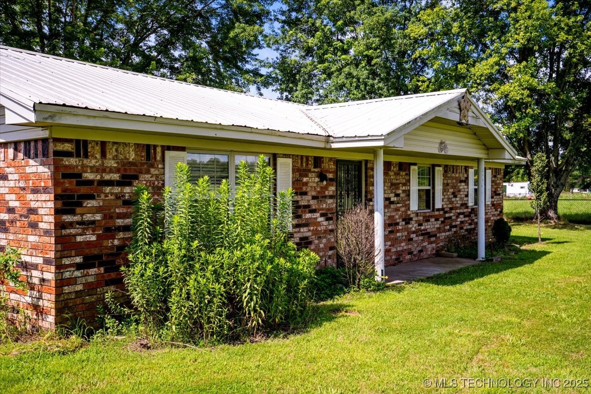 426670 1150 Road Property Photo 3