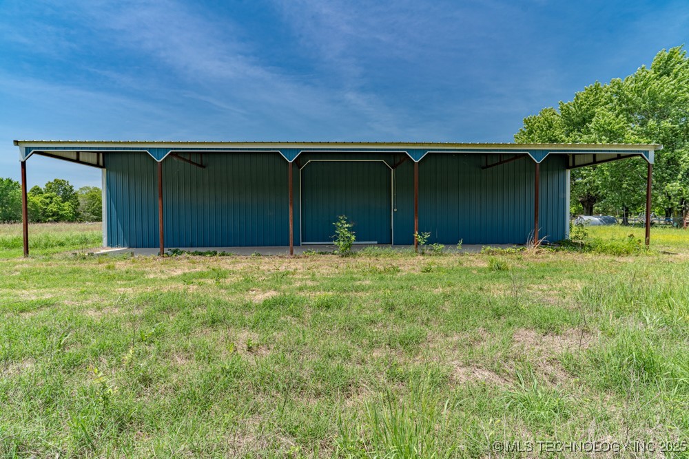 426670 1150 Road Property Photo 23