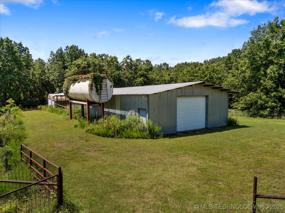 426670 1150 Road Property Photo 30